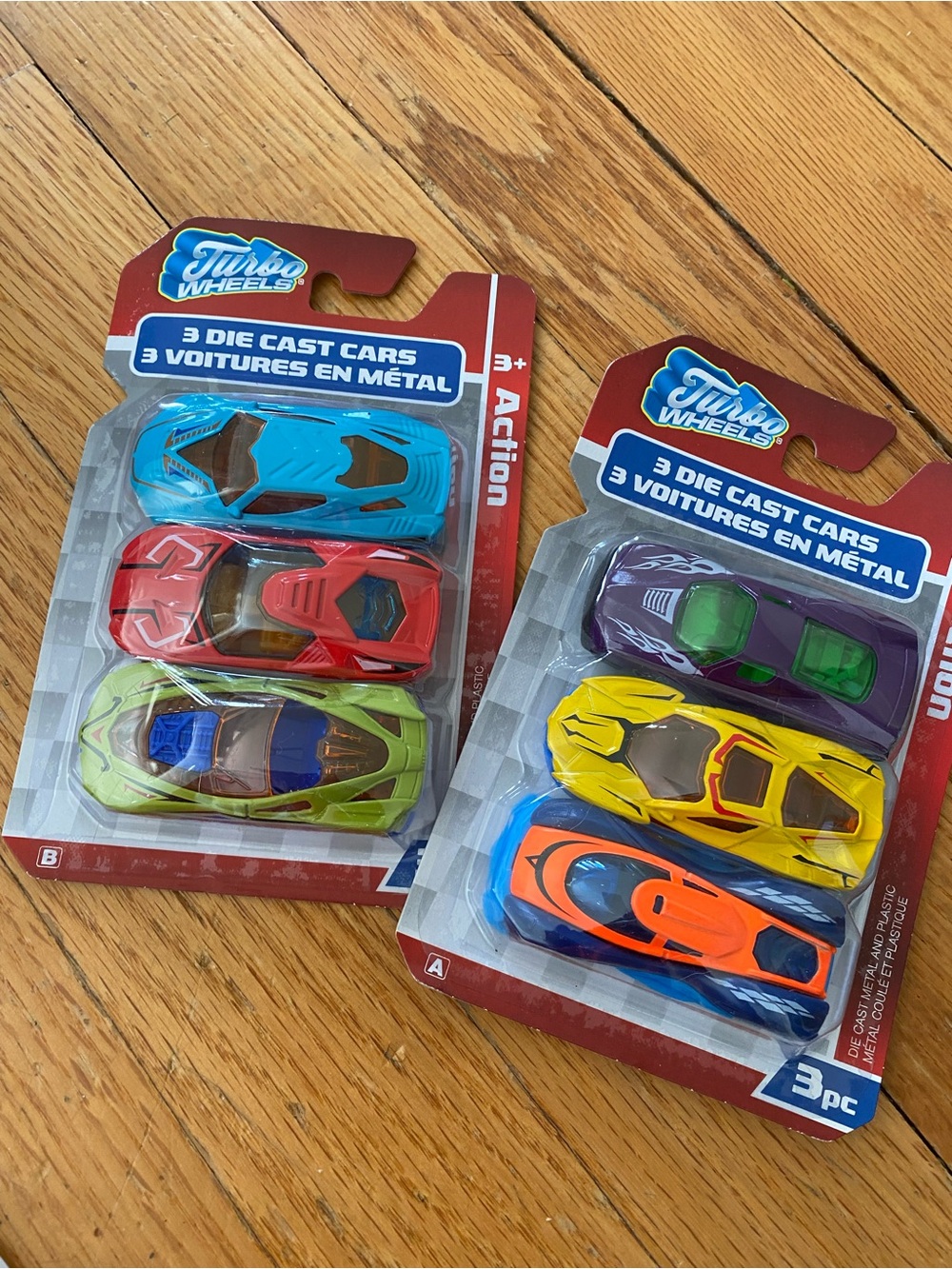Toy race cars